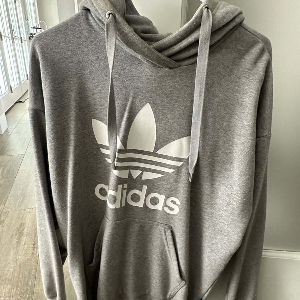 Adidas hoodie size medium